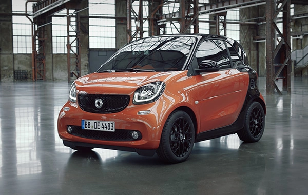 Smart — Fortwo + Forfour, directed by Torsten Eichten